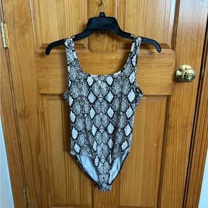 Snakeskin tank top bodysuit in size medium